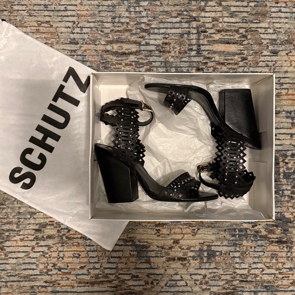 SCHUTZ Carolinis High Heels